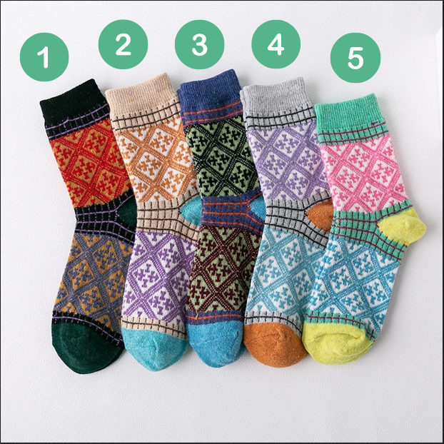 Diamond Pattern Knit Socks